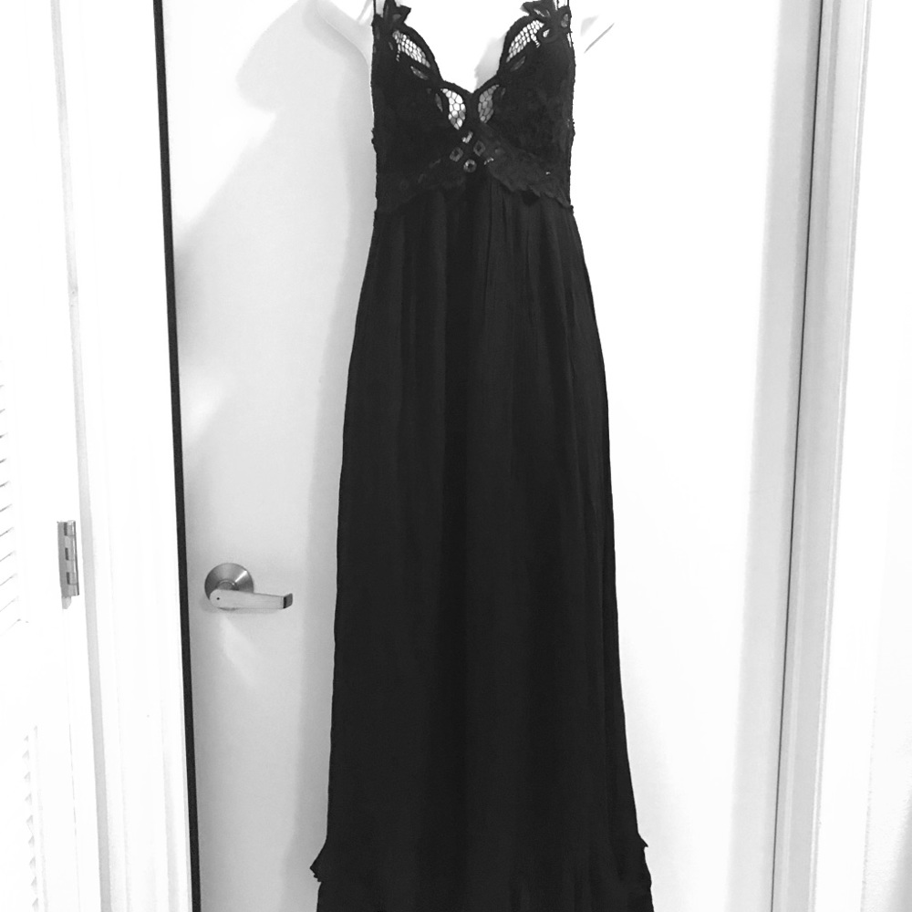 Free People maxi with ruffle bottom